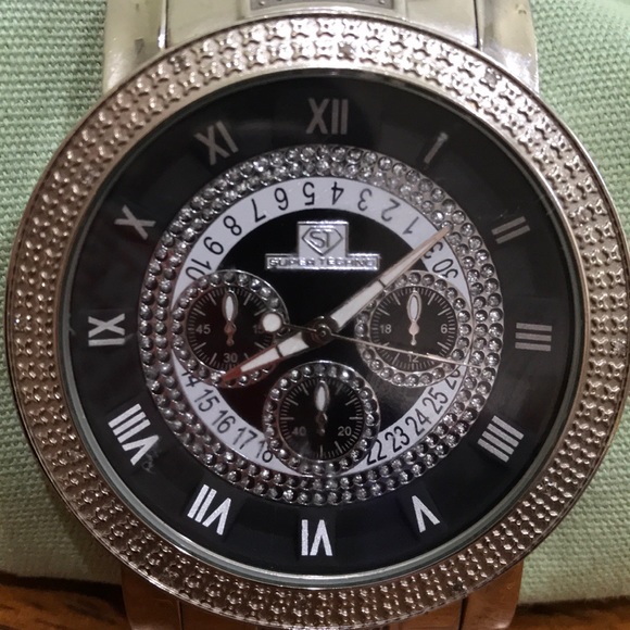 Watch - Picture 3 of 3